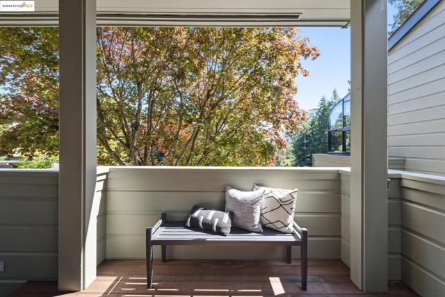 737 Woodhaven Rd, Berkeley CA: https://media.crmls.org/mediaz/e5a92402-78bc-4672-8400-c5081b50f9c5.jpg