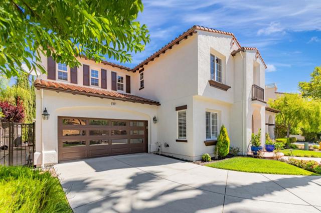 2892 Birkdale Court, Gilroy CA: https://media.crmls.org/mediaz/e5a99bde-7113-45ed-9e84-54994c933582.jpg