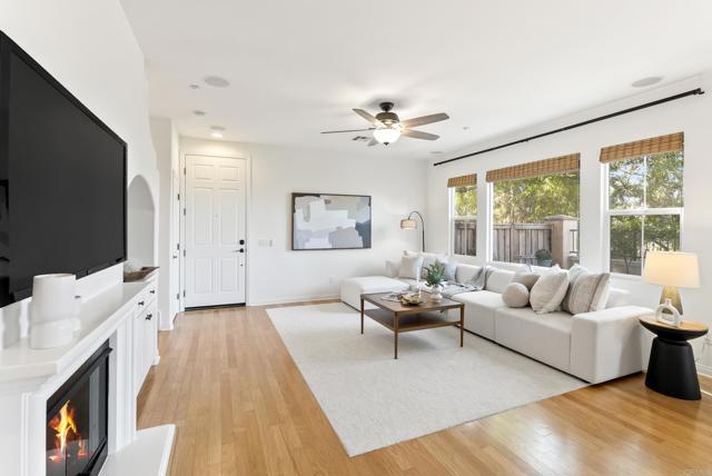 1215 HIGHBLUFF, San Marcos CA: https://media.crmls.org/mediaz/e5a9c6ff-411d-4bc9-889f-c903b37be226.jpg
