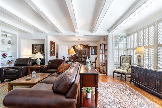 523 Maple Street, San Mateo CA: https://media.crmls.org/mediaz/e5ab54e7-d673-464d-bace-ea5f57d1914c.jpg