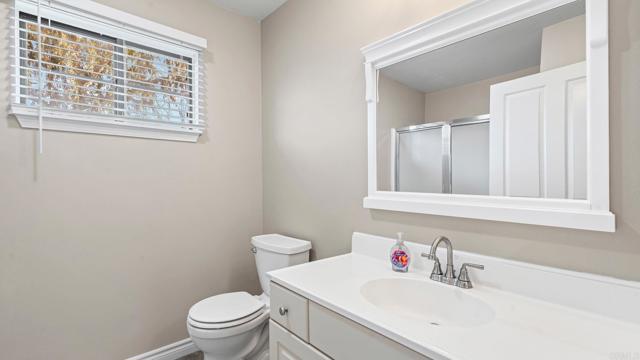 Detail Gallery Image 6 of 29 For 1074 Merrill Cir, Hemet,  CA 92545 - 2 Beds | 2 Baths