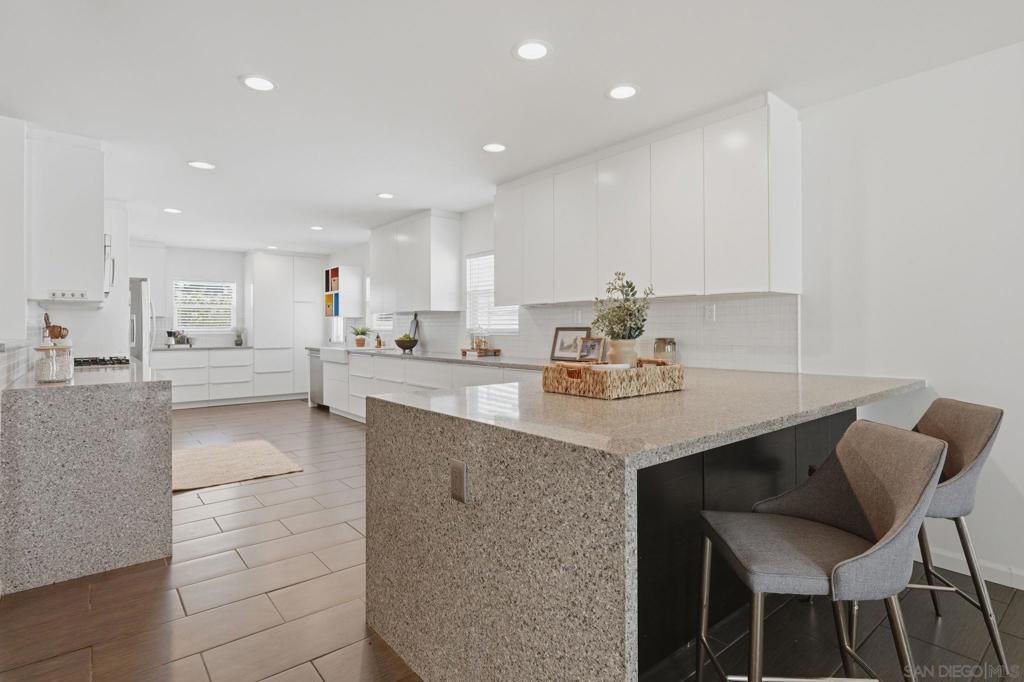 6463 Estrella Ave - photo 9
