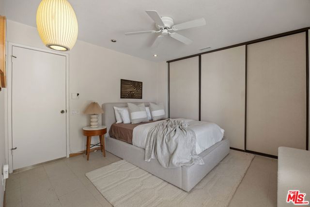 22521 Haynes Street photo 16