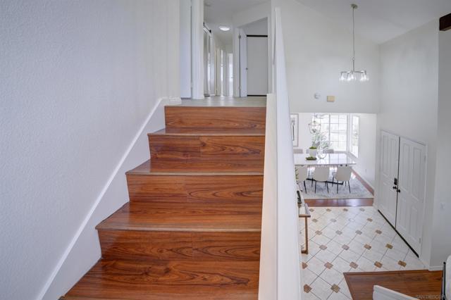 609 Rue Bayonne, Chula Vista CA: https://media.crmls.org/mediaz/e5ac1880-8cd3-4565-be0e-afa0af205a7f.jpg