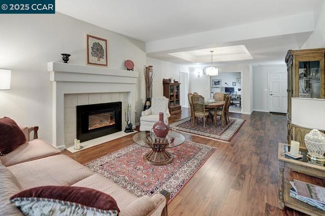5910 Horsemans Canyon Dr, Walnut Creek CA: https://media.crmls.org/mediaz/e5aca6f8-48f3-4de1-bc4c-1b917f6364cb.jpg
