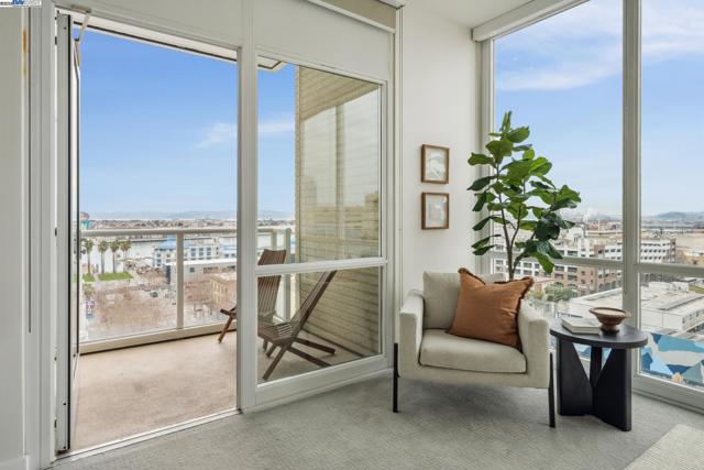 222 Broadway, Oakland CA: https://media.crmls.org/mediaz/e5aceb1b-9867-4b6e-9f61-68cb85a35fc4.jpg