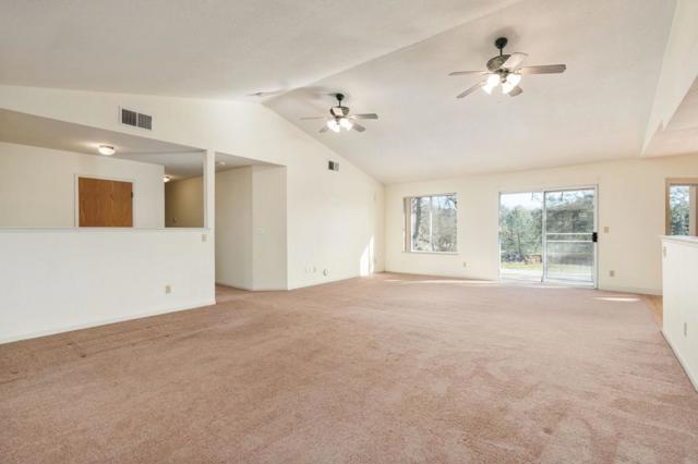 30159 Horseshoe Drive, Coarsegold CA: https://media.crmls.org/mediaz/e5ad1416-e3ba-4b4e-86b5-c6885385b8e0.jpg