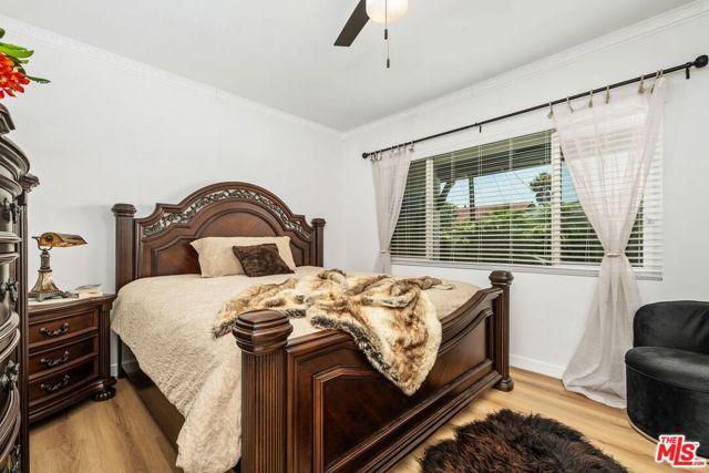 5905 S Chariton Avenue, Los Angeles CA: https://media.crmls.org/mediaz/e5aebeb1-4158-4f83-8054-a8ebbf473cb6.jpg