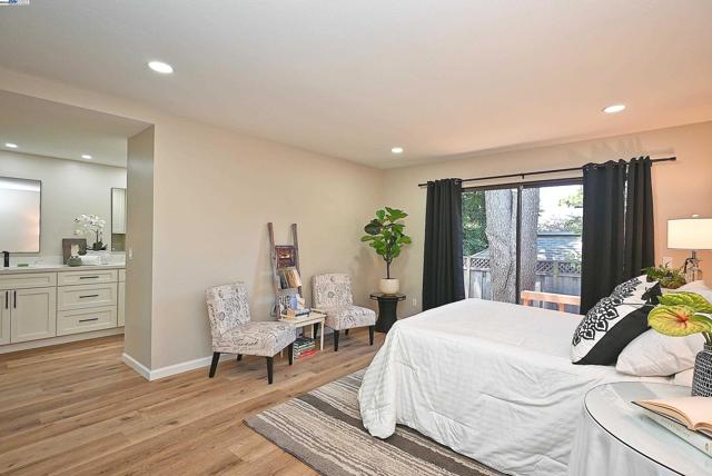 241 Belaire Ct, Danville CA: https://media.crmls.org/mediaz/e5aee429-5392-449f-84f1-18710b3696c5.jpg