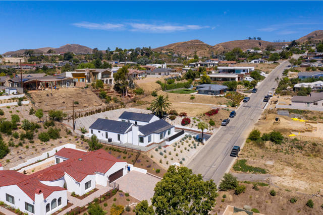 953 Colina Vista, Ventura CA: https://media.crmls.org/mediaz/e5af18a9-2b01-41f8-b7b6-5fd2ed66d9e0.jpg