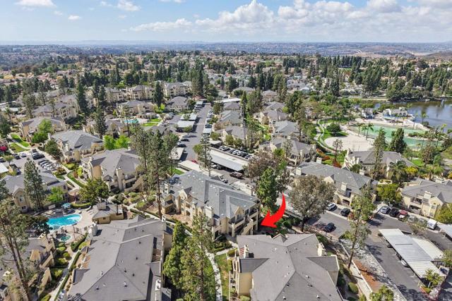 2077 Lakeridge Circle, Chula Vista CA: https://media.crmls.org/mediaz/e5af3001-ff50-47de-8675-a6e401e2ca93.jpg