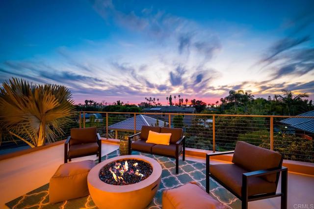 Detail Gallery Image 2 of 40 For 614 Ocean View Ave, Encinitas,  CA 92024 - 4 Beds | 4/1 Baths