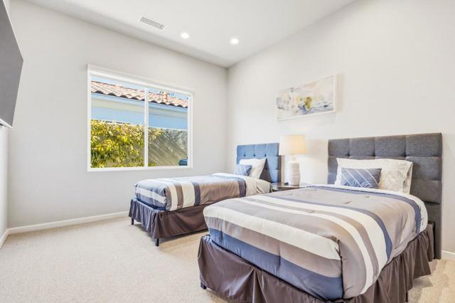 752 Mission Creek Drive, Palm Desert, CA 92211