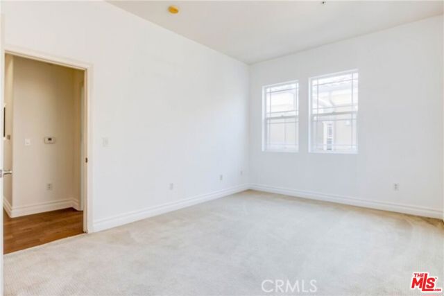 917 S New Hampshire Avenue, Los Angeles CA: https://media.crmls.org/mediaz/e5b0380a-6d29-46d4-afc1-69ba6bdec47e.jpg