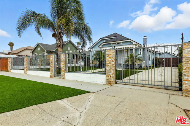 3521 W 58th Place, Los Angeles CA: https://media.crmls.org/mediaz/e5b05394-599a-4d43-a9ba-c1a934cb81de.jpg
