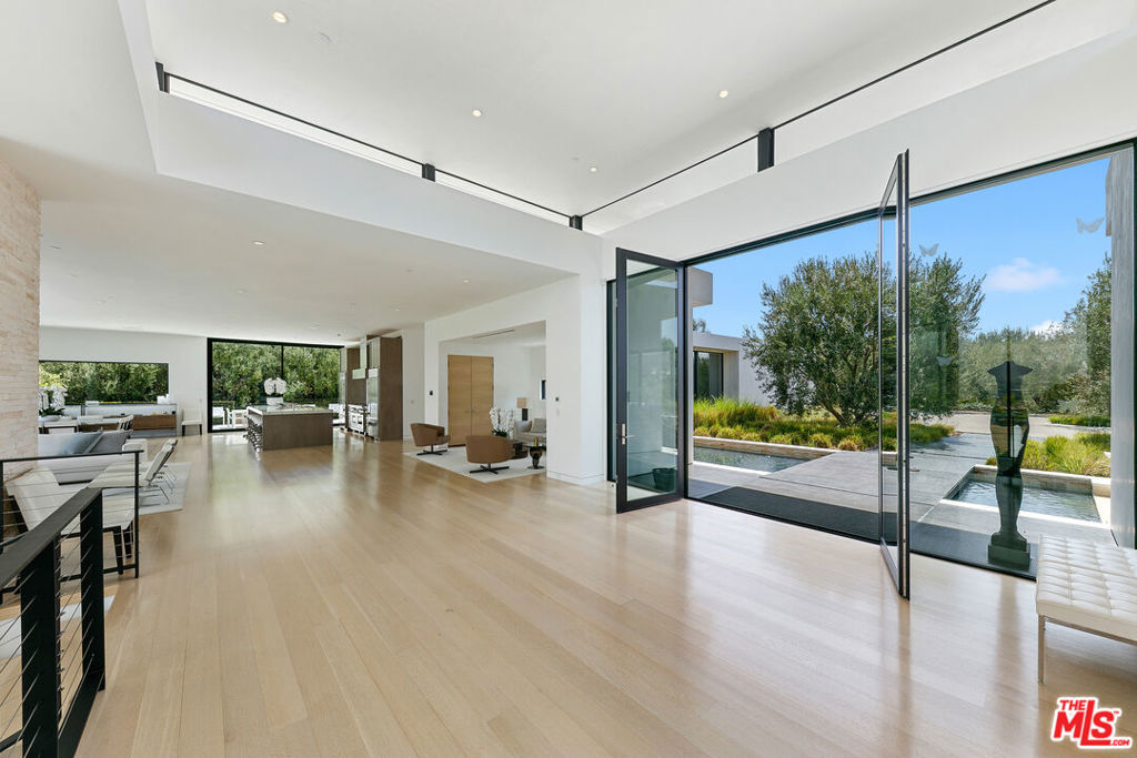 MLS #26874985 image #3