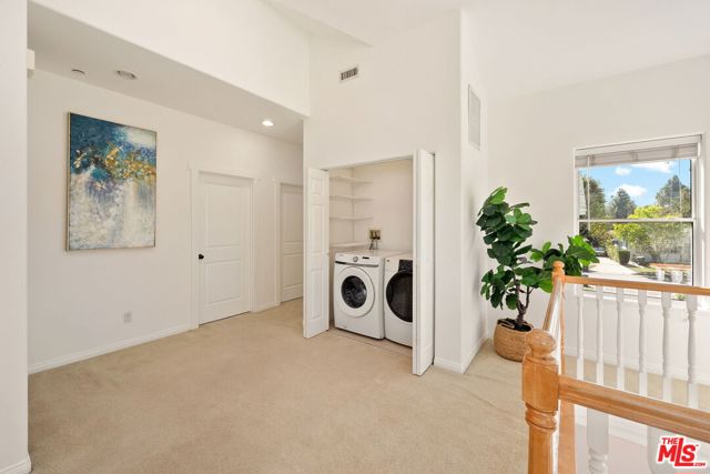 4224 Madison Avenue, Culver City CA: https://media.crmls.org/mediaz/e5b08016-5d3f-45f4-8b0f-7e116d862008.jpg