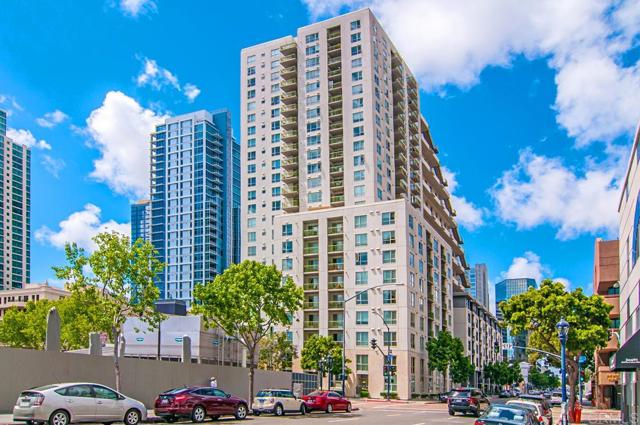 1240 India Street, San Diego CA: https://media.crmls.org/mediaz/e5b0eb28-4527-4f52-8334-61ad4faae244.jpg