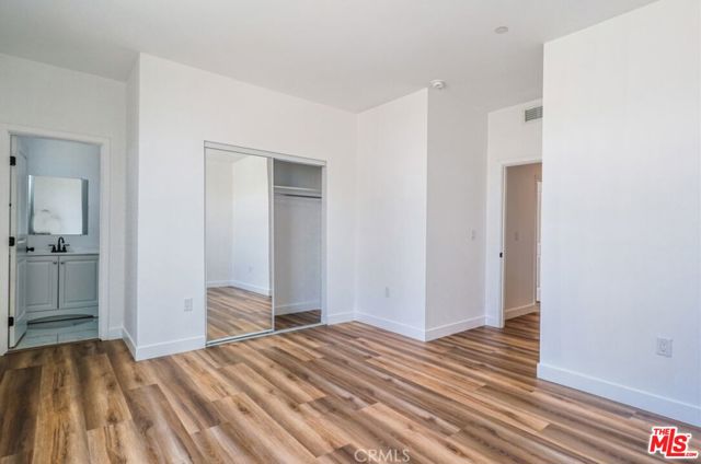 710 S Alma Street, San Pedro CA: https://media.crmls.org/mediaz/e5b0ec27-2d89-45ba-82ea-c43a66845c50.jpg