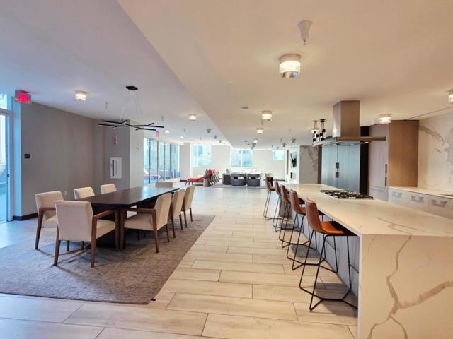188 W Saint James Street, San Jose CA: https://media.crmls.org/mediaz/e5b1547d-4361-4d4f-a2a7-03d26e3e4a2c.jpg