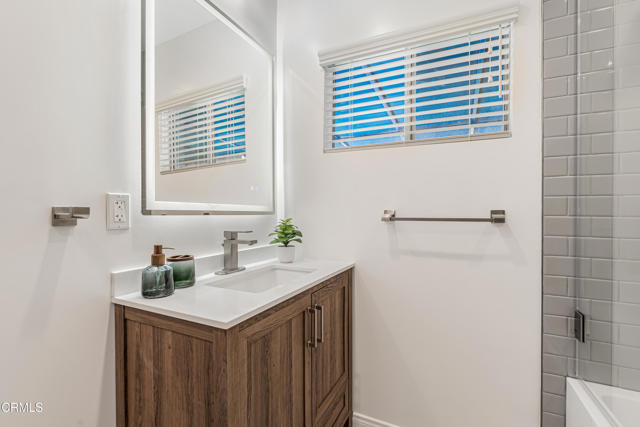 15233 Camarillo Street, Sherman Oaks CA: https://media.crmls.org/mediaz/e5b17996-7f70-44dd-82e3-e48d784f3377.jpg