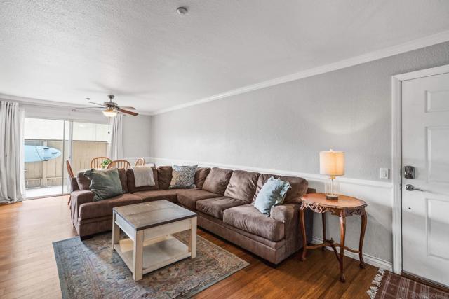 615 Fredricks ave, Oceanside CA: https://media.crmls.org/mediaz/e5b1df03-af6f-4dc6-a986-f5a840983cfa.jpg