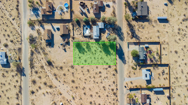 63647 Walpi Dr Drive, Joshua Tree CA: https://media.crmls.org/mediaz/e5b26637-3730-4d1c-a1c0-81d639eb5929.jpg