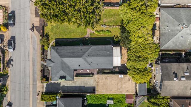 414 Vermont Avenue, Moss Beach CA: https://media.crmls.org/mediaz/e5b267a8-2177-4e7b-a936-6bf48d64a143.jpg