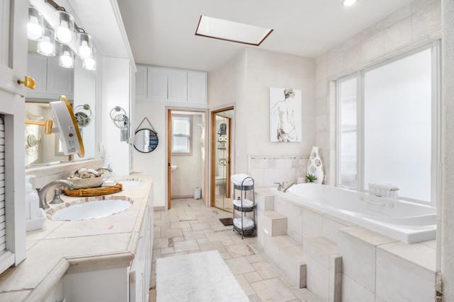 Image 22 of 51 For 2770 Summerland Road