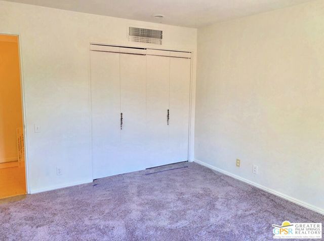 1655 E Palm Canyon Drive, Palm Springs CA: https://media.crmls.org/mediaz/e5b3a2aa-902e-4101-bb2c-35e5af0930af.jpg