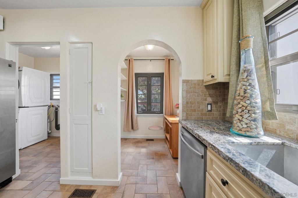 3222 Curtis - photo 9