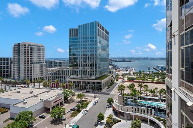 700 W E Street, San Diego CA: https://media.crmls.org/mediaz/e5b4c8fb-f570-49ba-b025-3e9aac062b9e.jpg