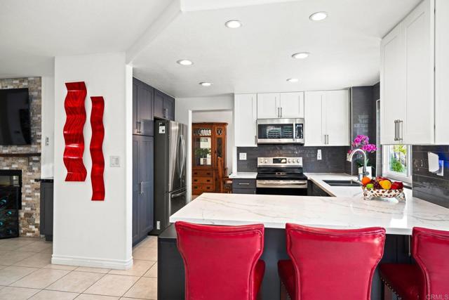 Detail Gallery Image 25 of 67 For 3258 San Helena Dr, Oceanside,  CA 92056 - 4 Beds | 2/1 Baths