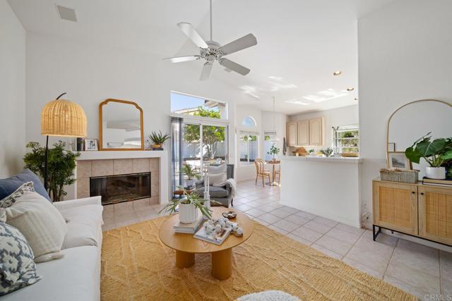 326 Justina Drive, Oceanside CA: https://media.crmls.org/mediaz/e5b61cae-2603-485d-9b8f-36c1336179e5.jpg