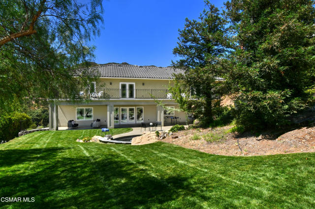 29677 Mulholland Highway, Agoura Hills CA: https://media.crmls.org/mediaz/e5b6f8cb-a82a-4978-8e8d-66151a45f176.jpg