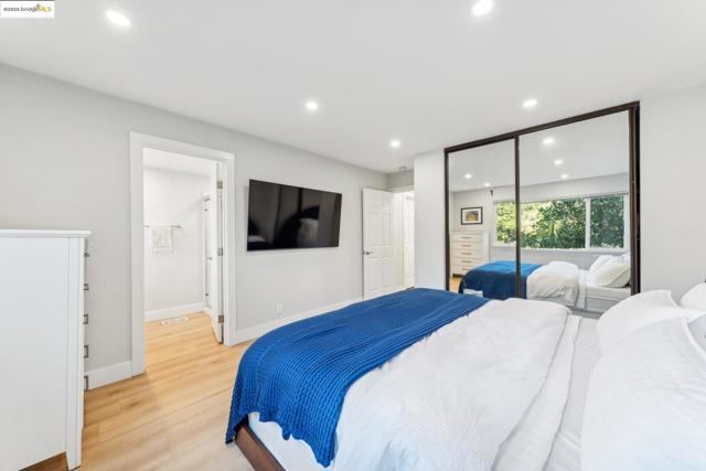 1893 Shirley Dr, Benicia CA: https://media.crmls.org/mediaz/e5b747d8-b37b-4ee8-bd8e-6b57078da5b6.jpg
