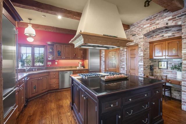 12359 Farr Ranch Road, Saratoga CA: https://media.crmls.org/mediaz/e5b84514-4c7c-48cb-a449-39e3d7eb0e4d.jpg