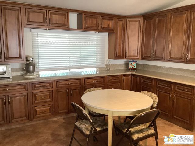 70875 Dillon Road, Desert Hot Springs CA: https://media.crmls.org/mediaz/e5b8695f-82d7-49b7-a573-1ebade2782eb.jpg