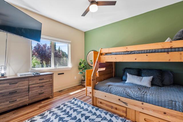 313 Taryn Court, Hollister CA: https://media.crmls.org/mediaz/e5b88a4c-a071-4eab-87b2-b33276661116.jpg