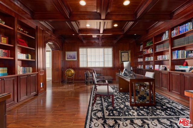 2855 Oak Knoll Drive, Diamond Bar CA: https://media.crmls.org/mediaz/e5ba85eb-fabd-4533-bba6-e4185f4d00a2.jpg
