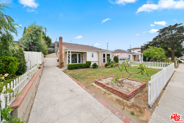 Image 3 for 11241 Pearl St, Los Angeles, CA 90064
