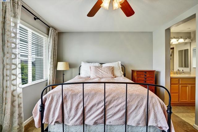 140 Selby Ln, Livermore CA: https://media.crmls.org/mediaz/e5bb0cea-b047-421f-aac1-5cb5819979a1.jpg
