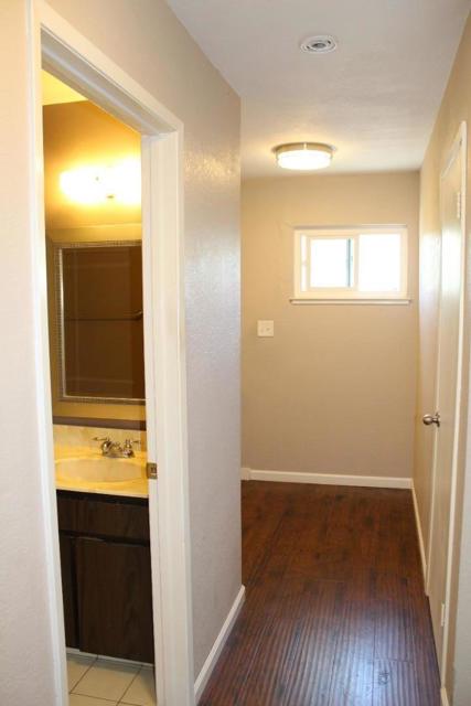 1025 Fillippelli Drive, Gilroy CA: https://media.crmls.org/mediaz/e5bbab1e-934b-49d3-9670-ea281fc727f1.jpg