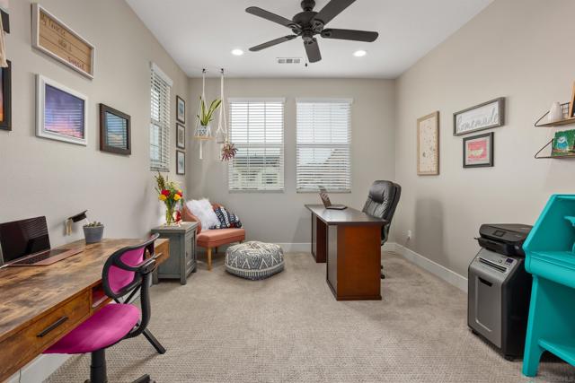 303 Ventasso Way, Fallbrook CA: https://media.crmls.org/mediaz/e5bc8b05-1447-4fcd-8b3a-1df0e1a44398.jpg