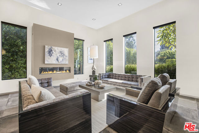 5304 Louise Avenue, Encino CA: https://media.crmls.org/mediaz/e5bcab7c-3a0a-4bb0-8ac3-bd6746cdbfcb.jpg
