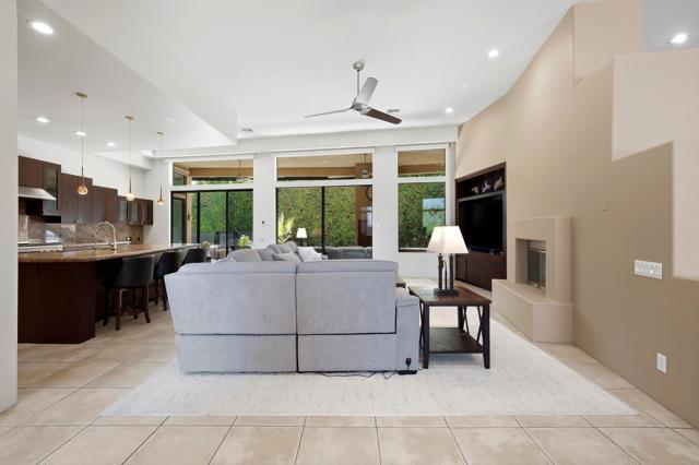 47200 Desert Lily Drive, Palm Desert, CA 92260