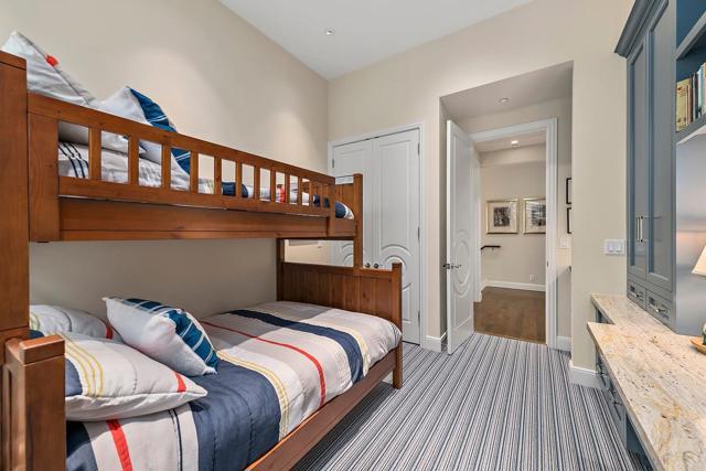 19 Susan Gale Court, Menlo Park CA: https://media.crmls.org/mediaz/e5bd1bce-e589-453a-a4a7-115b823785a4.jpg