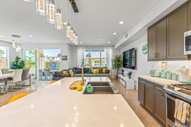 43240 Pietra Court, Indio CA: https://media.crmls.org/mediaz/e5bdaf6e-9a8b-4427-8d99-fa46aaadf0d9.jpg