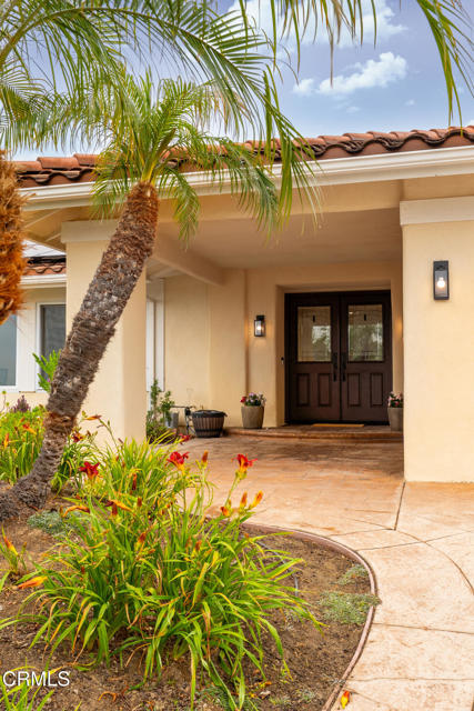 7017 Sonora Court, Ventura CA: https://media.crmls.org/mediaz/e5bde279-f3da-428d-832f-489cc51338d6.jpg