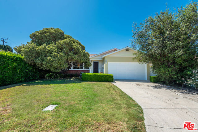 12420 Hammack Street, Los Angeles CA: https://media.crmls.org/mediaz/e5bea62c-aec0-4df4-8a70-1fddf724ab80.jpg